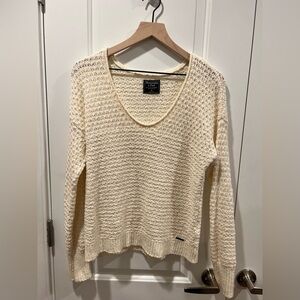 Abercrombie & Fitch Scoop Neck Cream Sweater - size medium